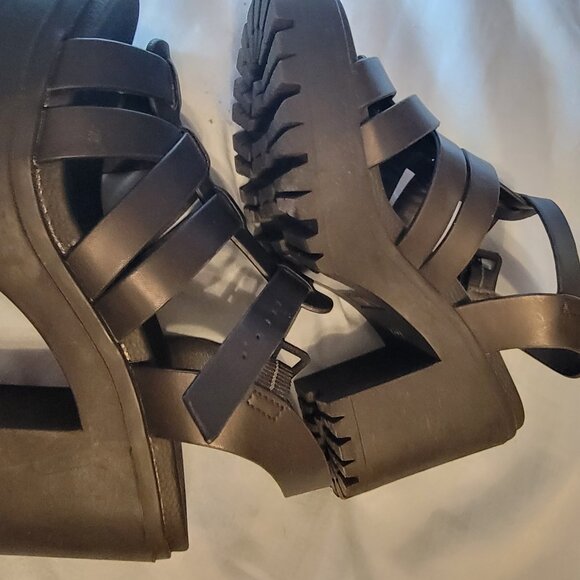 MIA Black strappy Sandals with block heel size 6 - Picture 11 of 11